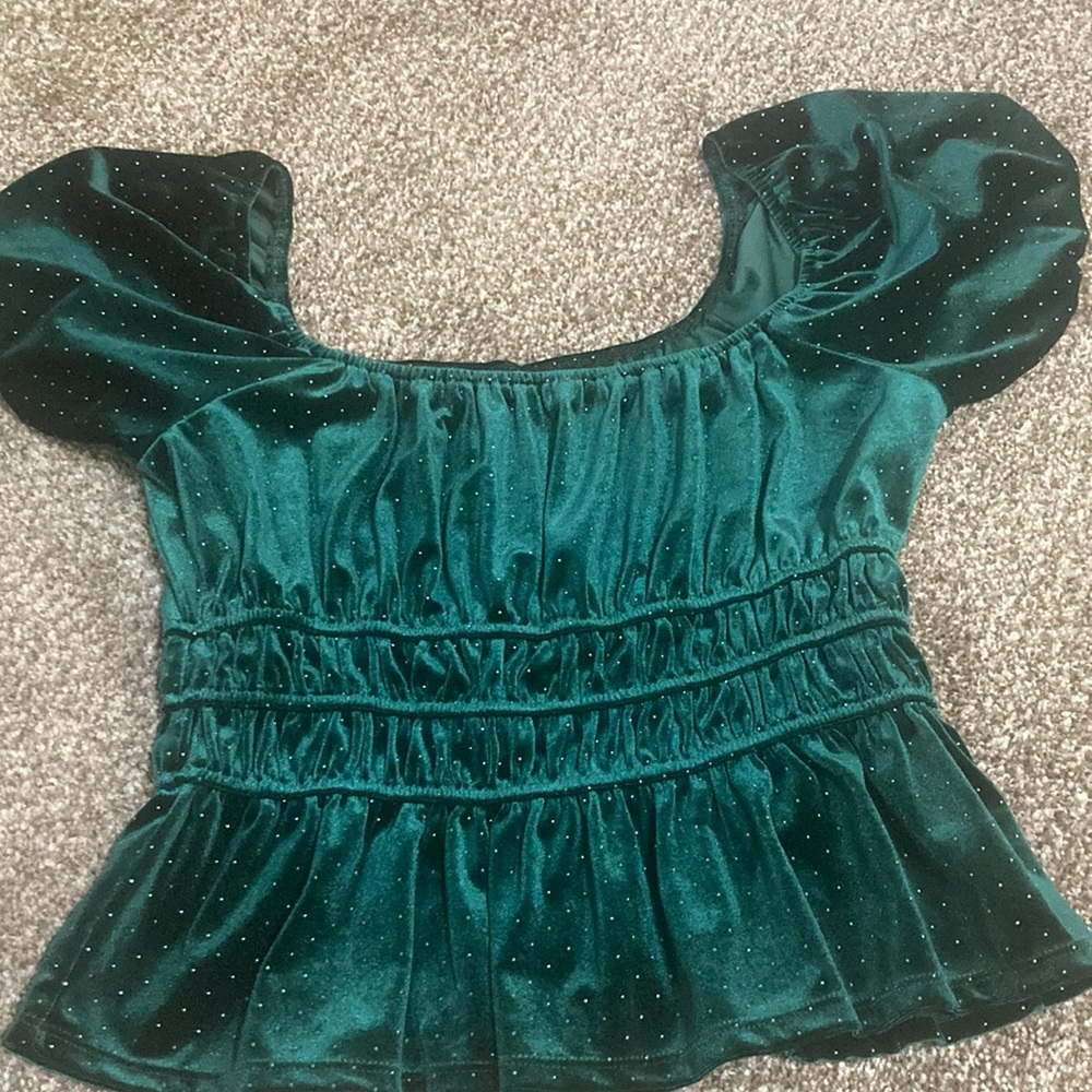 cropped green top only worn once.